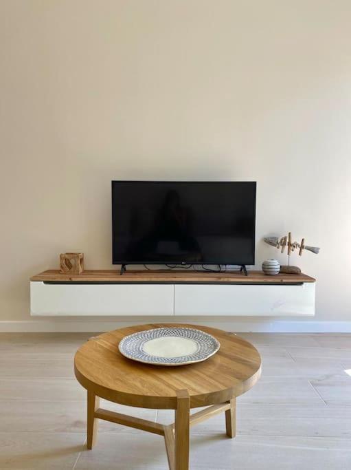 Harmony Suite In The Center Of Kalamata Exterior foto